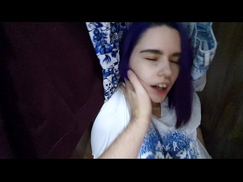❤️ Leidsin oma õe kapist ja aitasin tal cumida ❤ Kõva porno at us et.dreamlandpassionjourney.ru