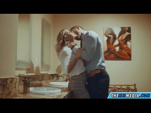 ❤️ Kui rinnakas blondiin võrgutab sind avalikus tualettruumis ❤ Kõva porno at us et.dreamlandpassionjourney.ru